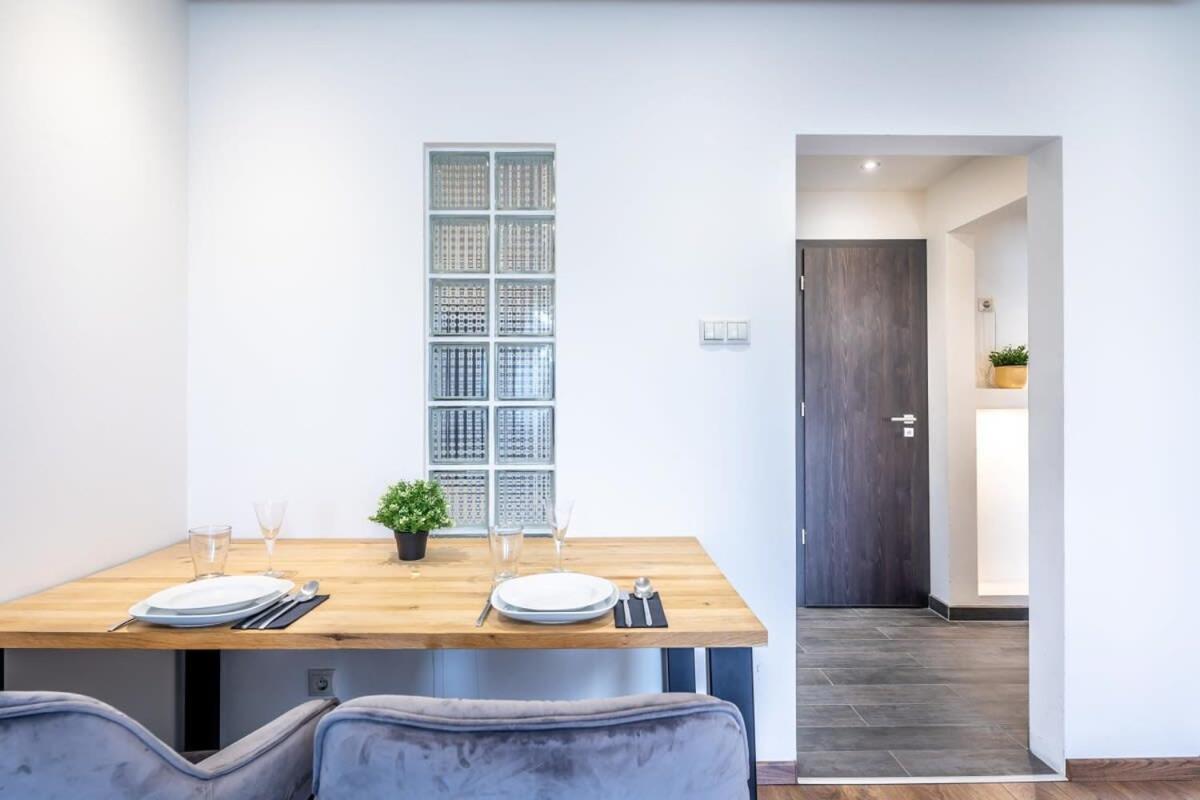 Cozy Quiet Apartment With A Balcony Boedapest Buitenkant foto