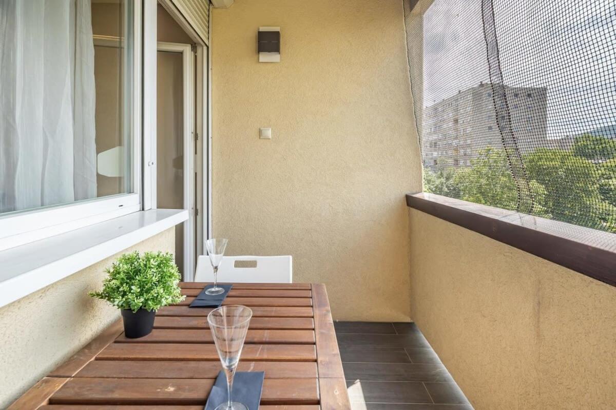 Cozy Quiet Apartment With A Balcony Boedapest Buitenkant foto